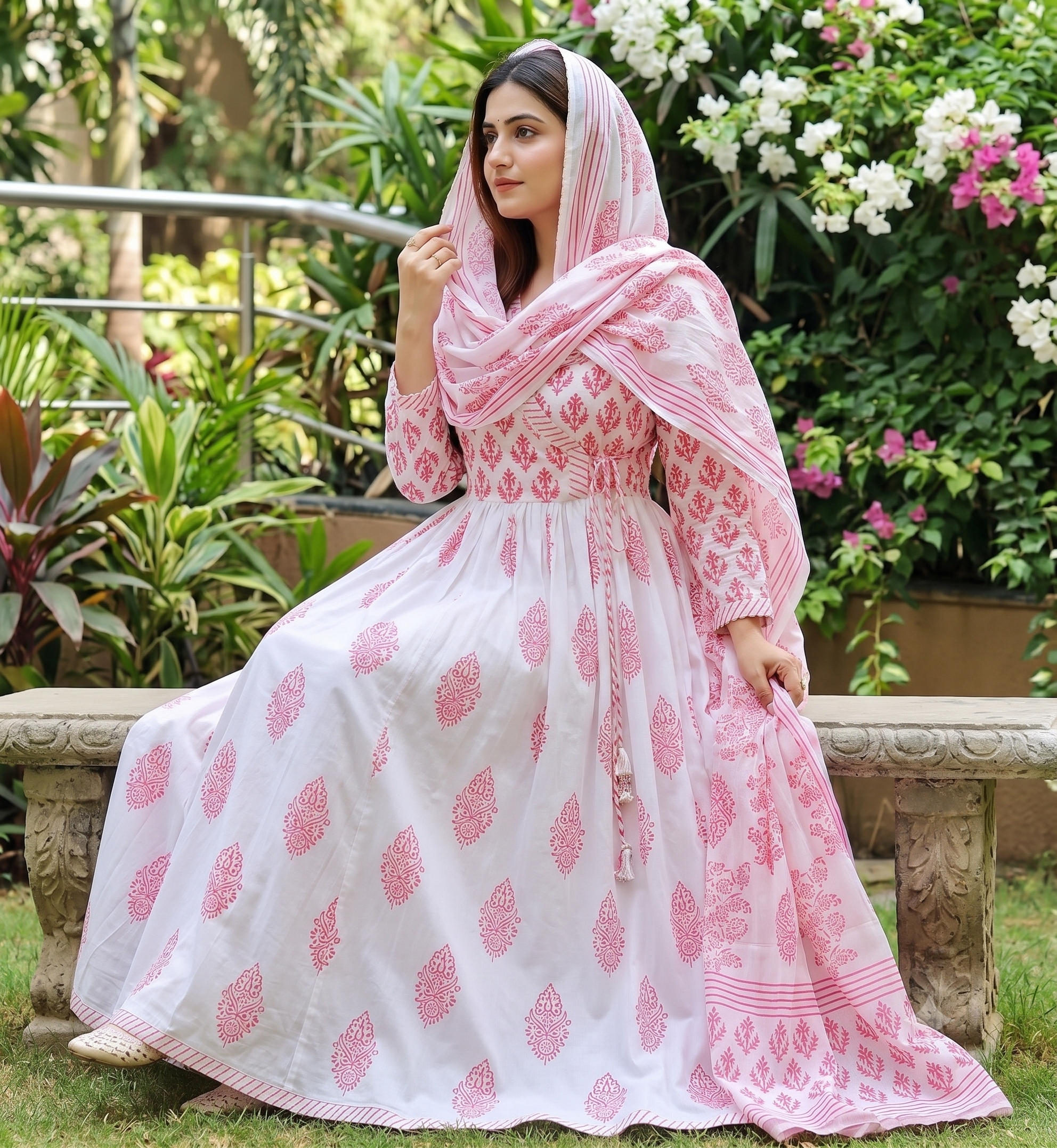 anarakali kurti and dupatta pink