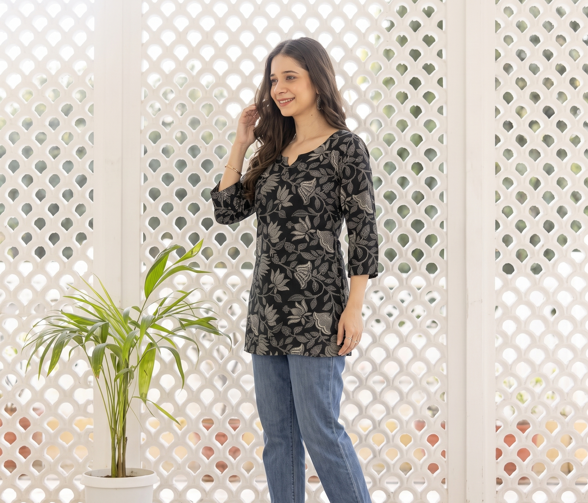 DRESSAR Women Printed Viscose Rayon Straight Kurta || Women Floral Print Viscose Rayon Straight Kurta || Women Floral Print Viscose Rayon Short Kurta || Top For Women || Crop Top || Girls Top || Black Top